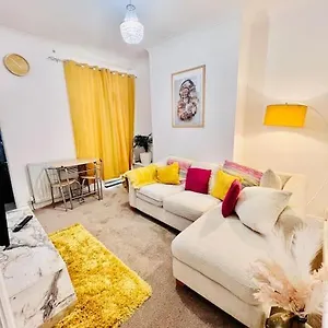  Holiday home Lovely 3bed