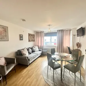 https://london-bridge-apartment.cambridgehotelsuk.com